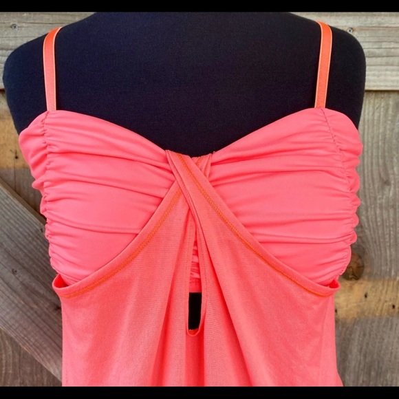 Lululemon Tank Size 10 - Picture 2 of 7